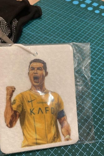 تعليقه معطر للسياره مع صورة حسب طلبك