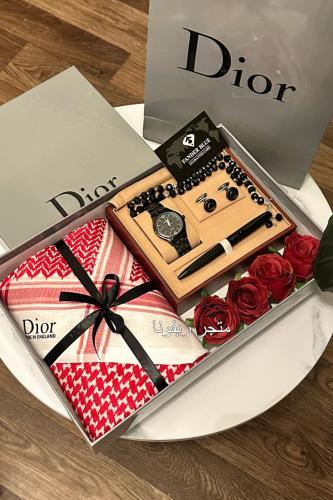 طقم العيد شماغ وطقم ساعه