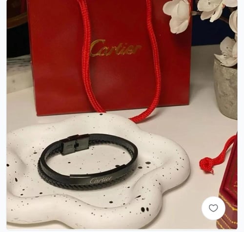 اسوارة رجاليه مع باقه ورد