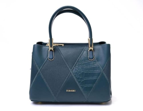 حقيبة يد بتصميم كلاسيكي