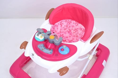 مشاية اطفال تساعد الطفل علي تعلم المشي