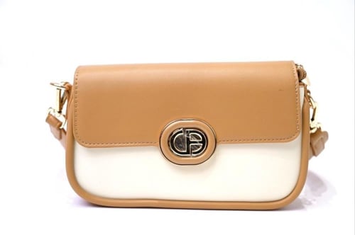 حقيبة بتصميم عصري