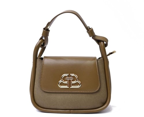 حقيبة كتف جلد بتصميم انيق