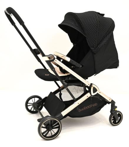 عربة أطفال بتصميم فاخر وأنيق