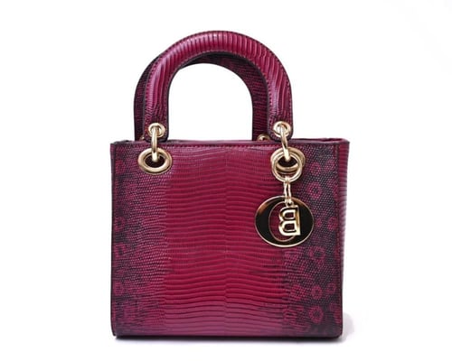 حقيبة نسائية