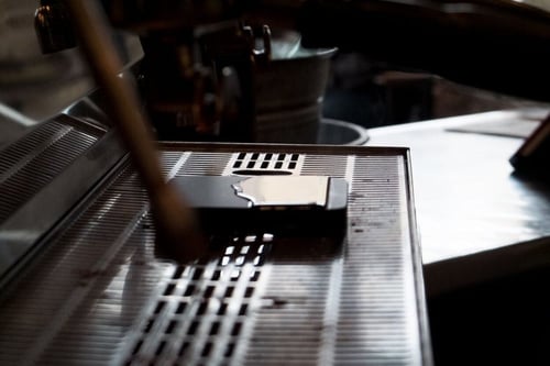 ميزان أكايا لونار الجديد لتحضير الإسبرسو - أسود