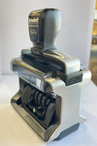 ختام TRODAT مستطيل 6cm×4cm تاريخ ميلادي