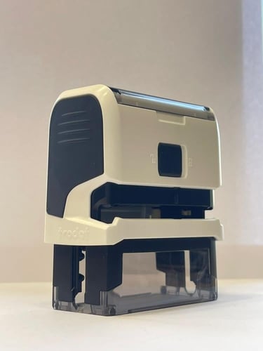 ختم TRODAT ابيض عرض 5.8 سم