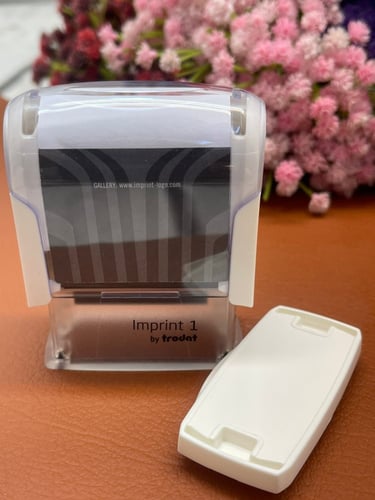 ختم TRODAT الابيض 3.8سم × 1.4 سم