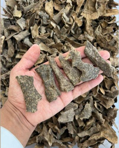 عود زوايا فيتنامي فاخر 28 جرام