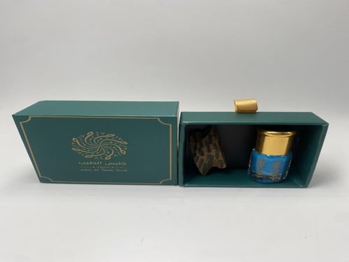 توزيعات مسك و كسرة عود فاخرة