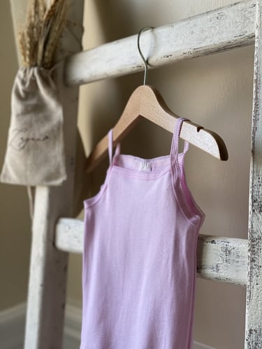 أفرول داخليِ خفيف بناتيِ للمواليد باللون الوردي .