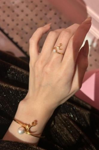 خاتم وسوار حرف ولؤلؤ