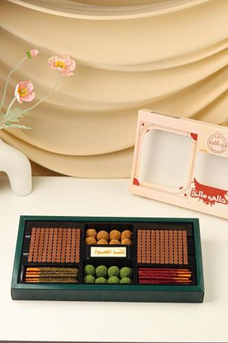 زي اللوز بوكس حالي مالح