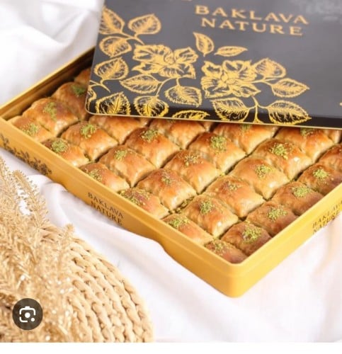 بقلاوة ناتشور وسط