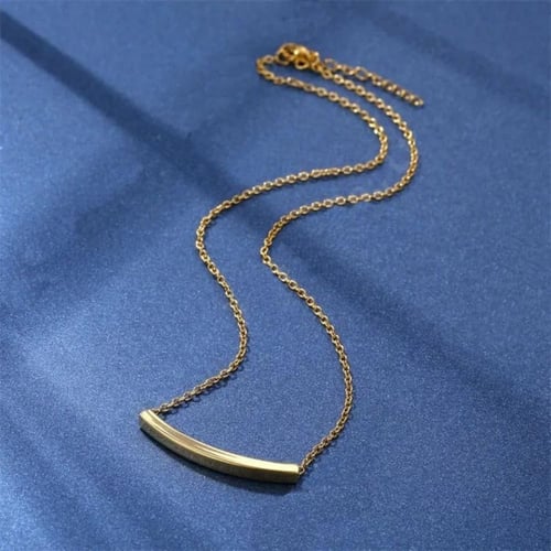 Curved Bar Necklace