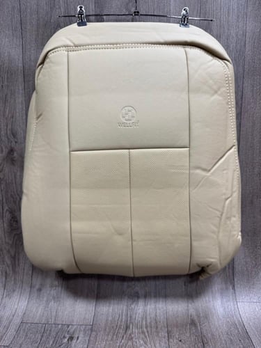 تلبيسة مقاعد السيارة جاهزة من (جلد ) متوافق مع (اك...