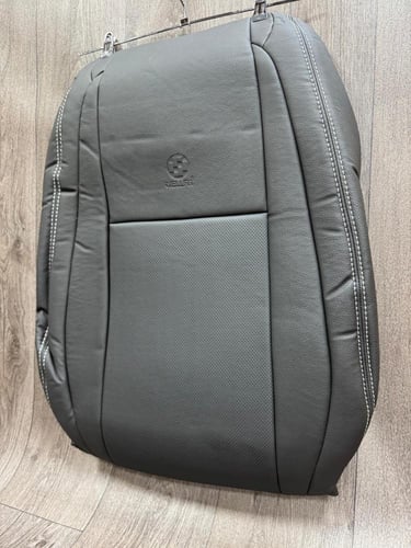 تلبيسة مقاعد السيارة جاهزة من (جلد) متوافق مع (ماز...