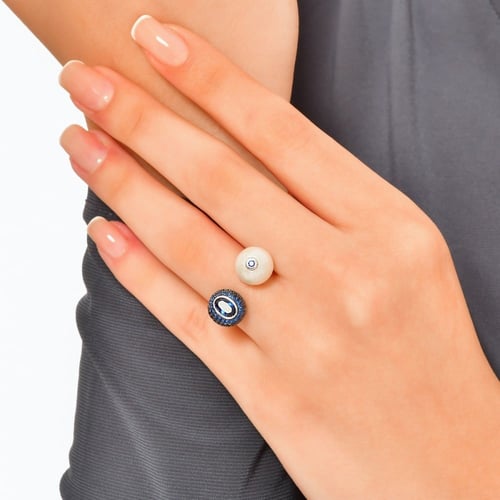 خاتم نسائي مميز من الفضة