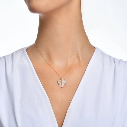 طقم القلب المجنح