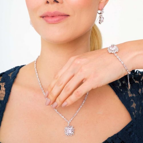 طقم فضة فخم مرصع بأحجار زركون - طقم فاتنة