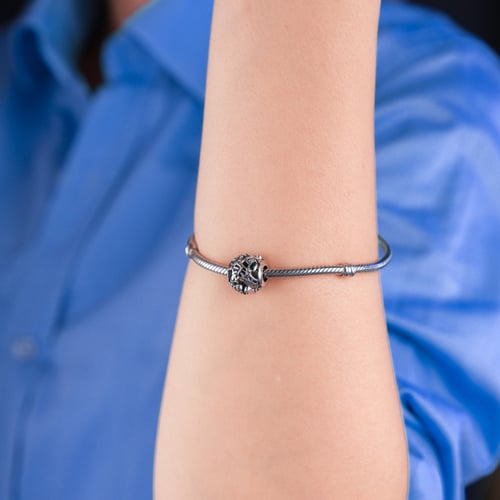 تعليقة زُخرف