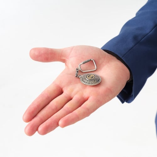 ميدالية مفاتيح سيارة نيسان فضة