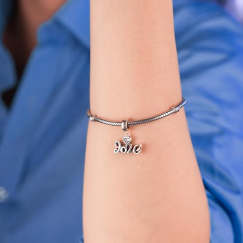 تعليقة ملامح