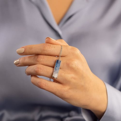 سلسال بالاسم مطلي ذهب - أحجار زرقاء - سلسال حنين