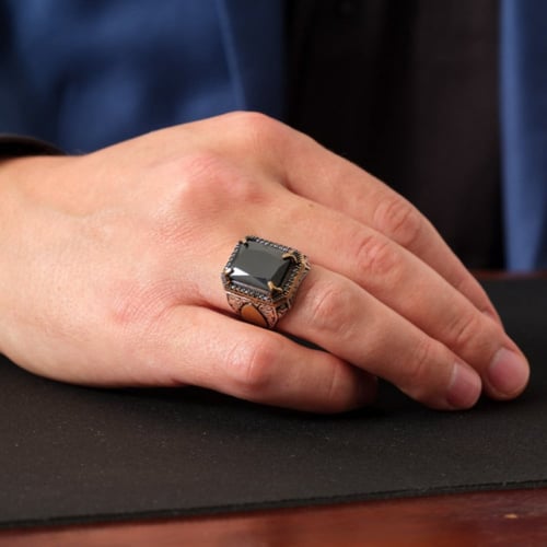 خاتم رجالي بالاسم - فضة عيار 925 - خاتم قسورة