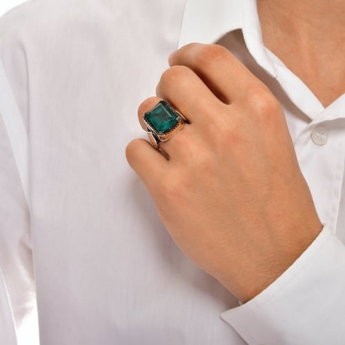 خاتم رجالي بحجر أخضر