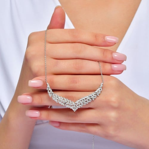 قلادة فضة بأحجار الزيركون الماسية