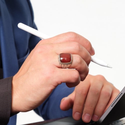 خاتم رجالي حجر عقيق - فضة عيار 925 - خاتم أفانين