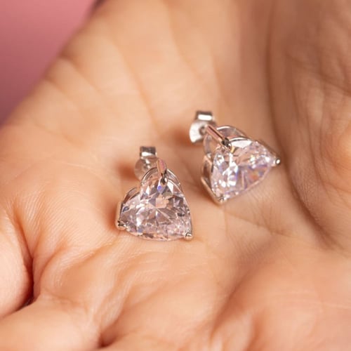 حلق فضة صغير على شكل قلب - حلق ثراء