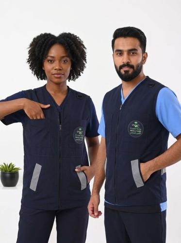 طقم الأمن الصحي (سترة وبنطلون)