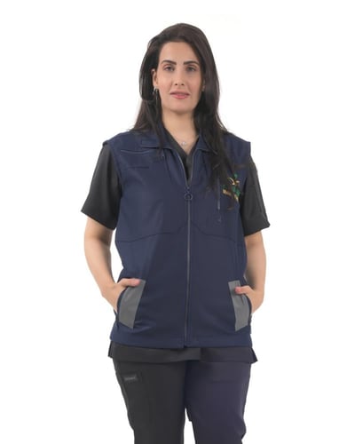 سديري مطرز بشعار وزارة الصحة للجنسين