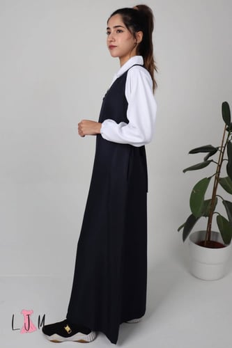 مريول شيال كحلي شيال كسرت على الصدر بدون البلوزه