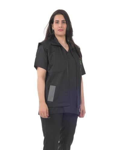 سديري مطرز بشعار وزارة الصحة للجنسين