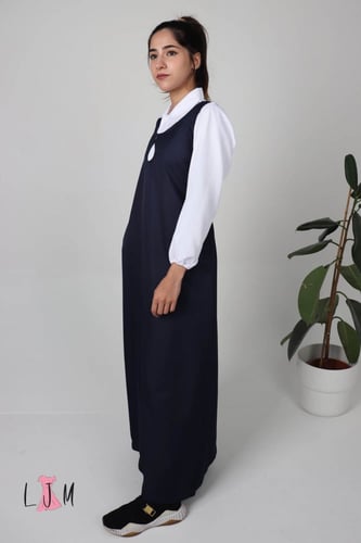 شيال مريول كحلي شيال حركة عصرية وكسرات على الصدر ب...