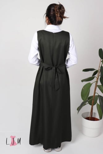 مريول متوسط زيتي شيال تشكيل عصري مع الكسرات