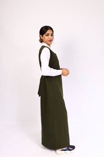 مريول متوسط زيتي شيال شكل جيب جوانب قماش شتوي