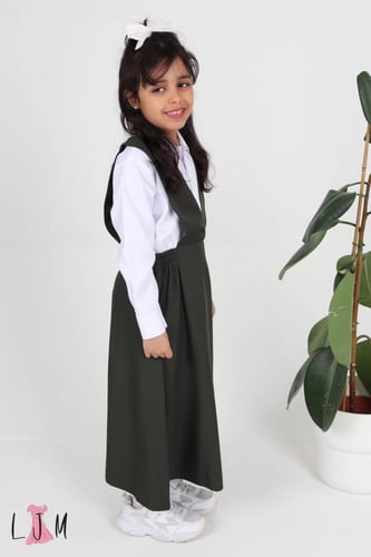 شيال مريول روضه زيتي مع مطاط جانبي 1066بدون بلوزه