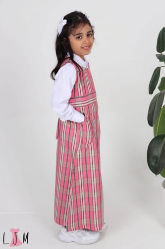 مريول روضه مع كسرات امامي مقلم مربعات 0100