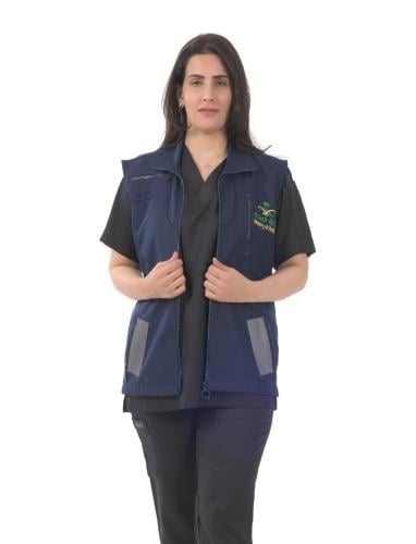 سديري مطرز بشعار وزارة الصحة للجنسين