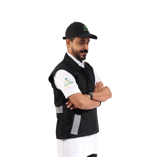 سديري مطرز بشعار وزارة الصحة للجنسين