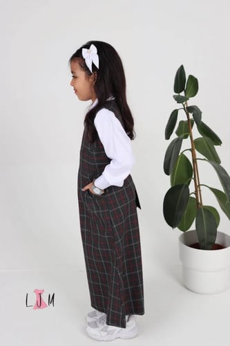 مريول روضه كحلي على عودي جيبين امامي 0105