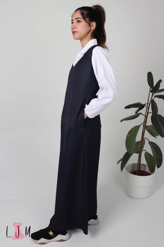 شيال مريول كحلي شيال كسرات جانبية على الشيال بدون...