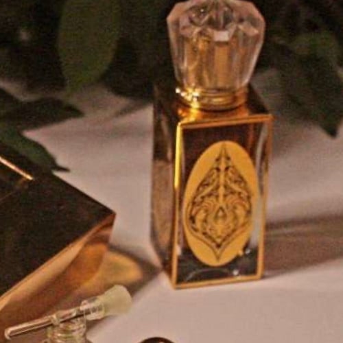 عودباتشولي عطر بافيوم للجنسين 50 مل + نصف توله من...