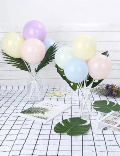 50 قطعة من حامل البالونات الأبيض البسيط القابل لإع...