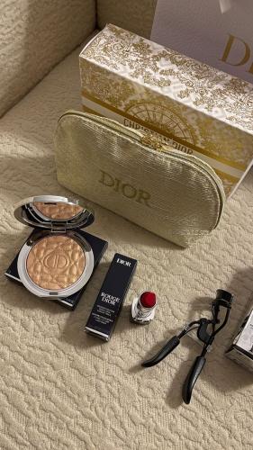 بكج Dior